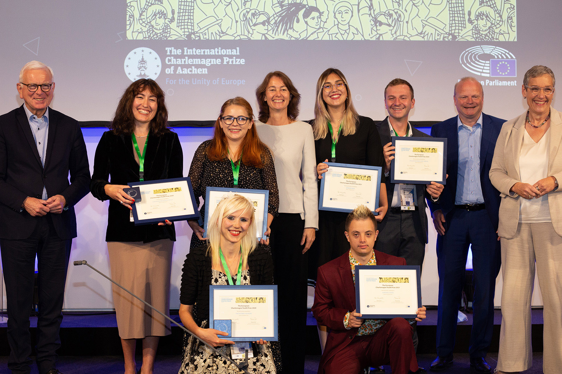 Câștigătorii edițiilor anterioare ale Premiului Charlemagne pentru tinerii europeni